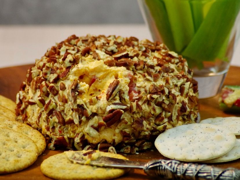 Pimento Beer Cheese Ball © Food Loves Beer